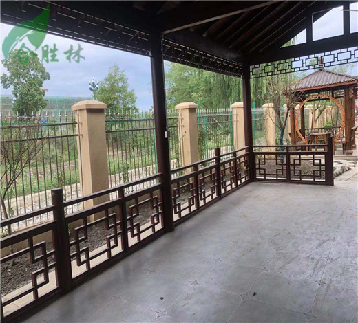 防腐木長(cháng)廊